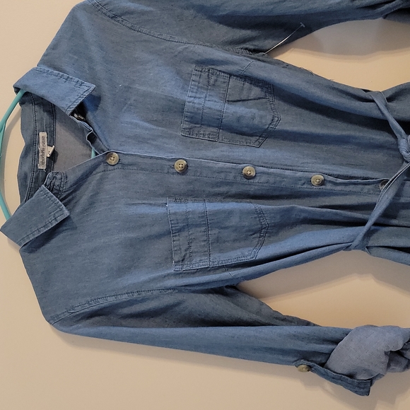 Flowy, button up Jean dress With collar and 2 pockets - Picture 2 of 4